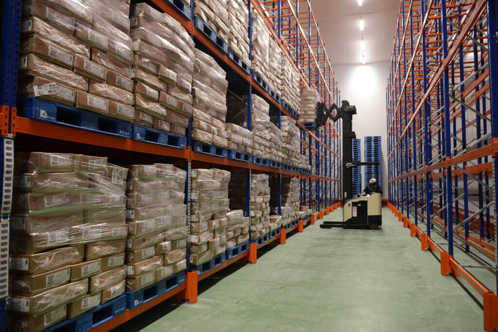 Layout and Organize your warehouse efficiently 